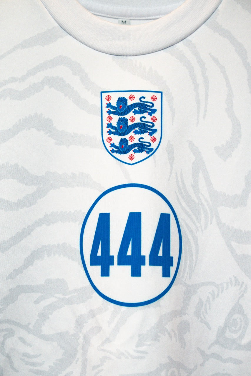 THREE LIONS FUTBOL JERSEY ⓀLASSIC FIT